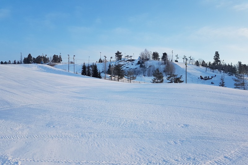 Påminne skiing